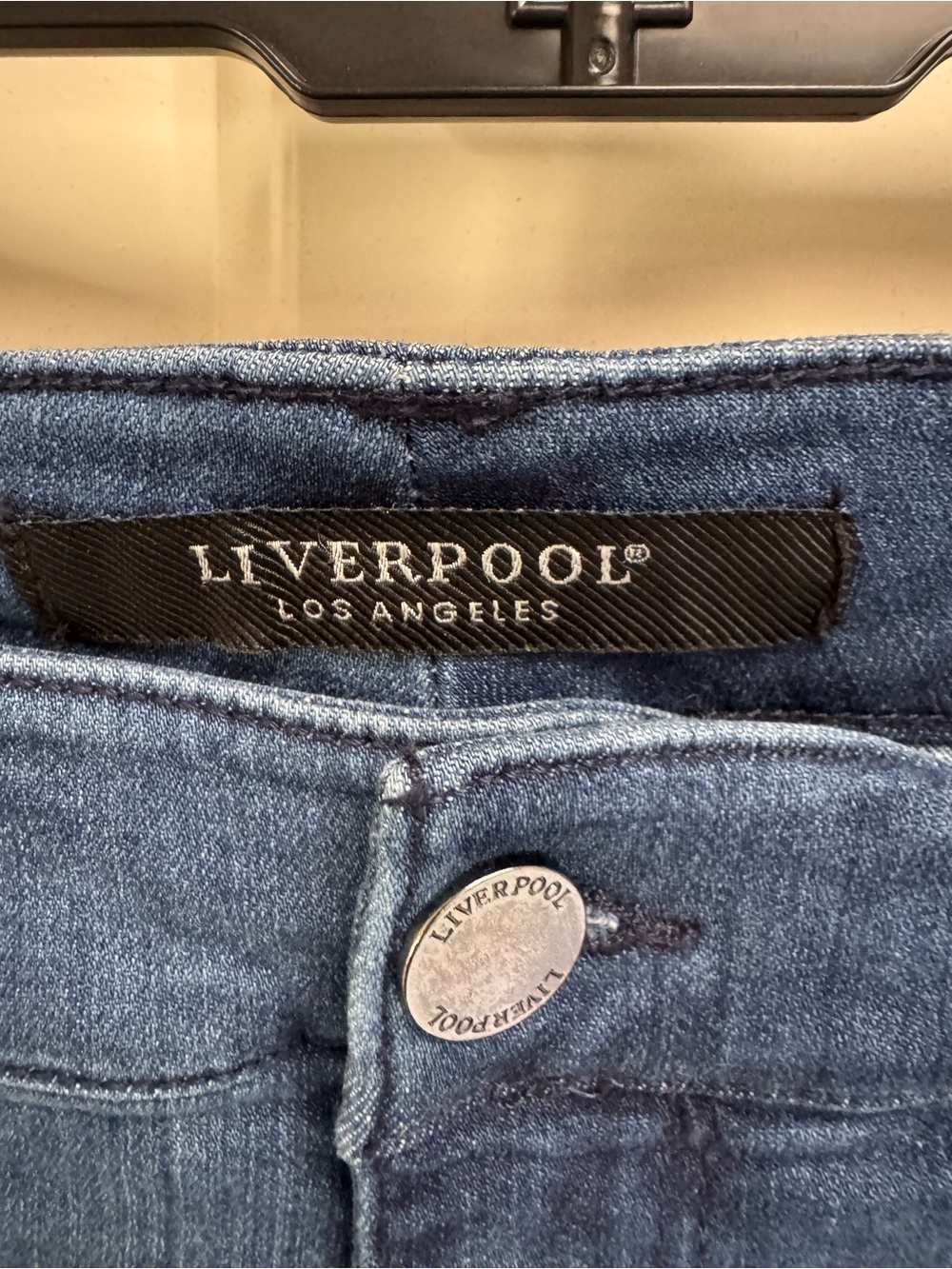 Liverpool The Crop Cuffed Jeans - Picture 4 of 12